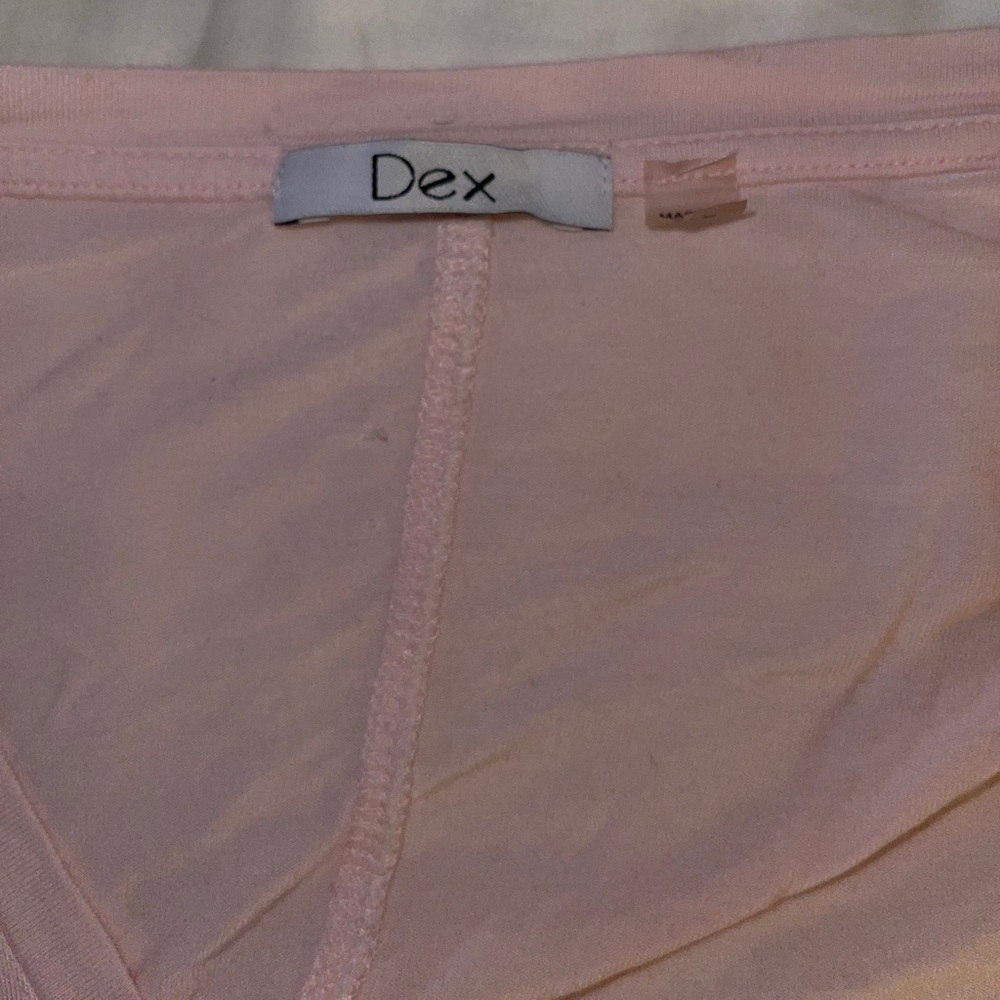 Pink v neck - Picture 3 of 3